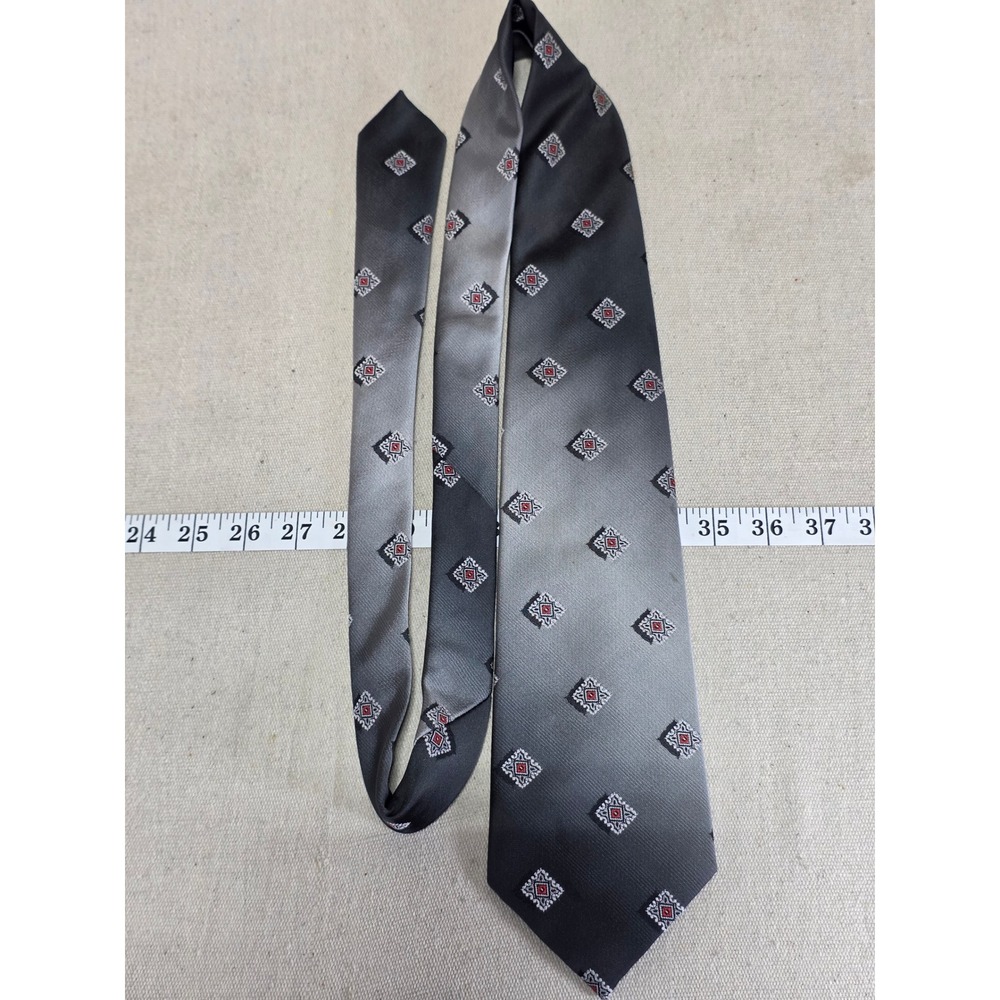 Wembley Mens Tie Grey Black Ombre Geometric Diamond Pattern Polyester 55 Inch